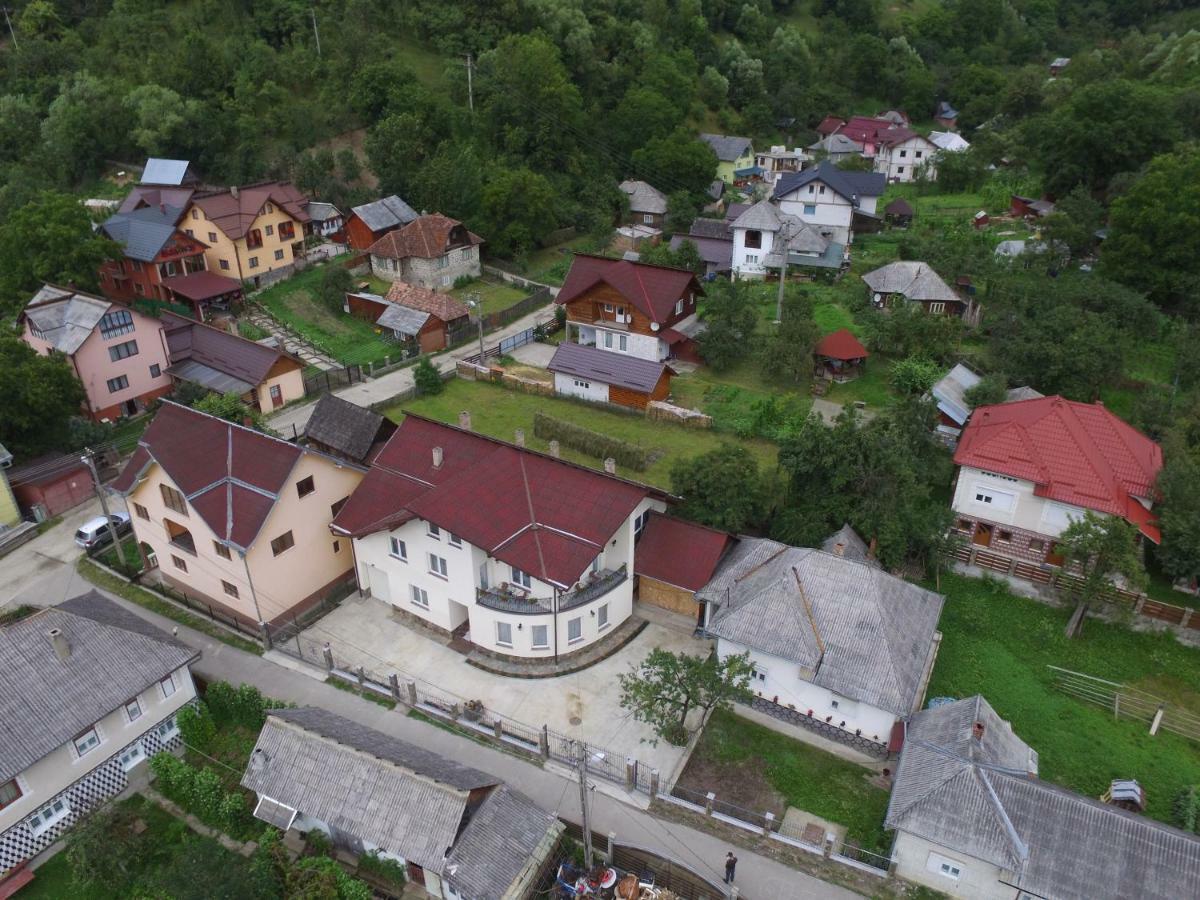 Popasul Calatorului Hotel Moisei Exterior foto