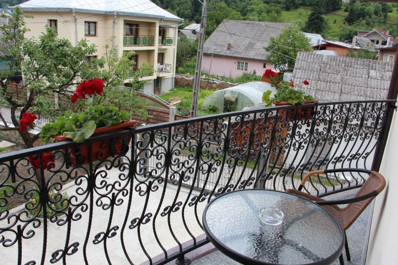 Popasul Calatorului Hotel Moisei Exterior foto